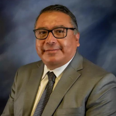 Dr. Gustavo Balderas